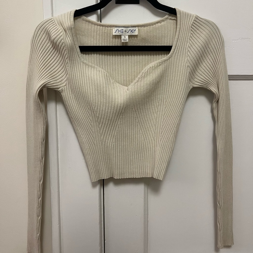 She + Sky Elegant Sweetheart Neckline Sweater